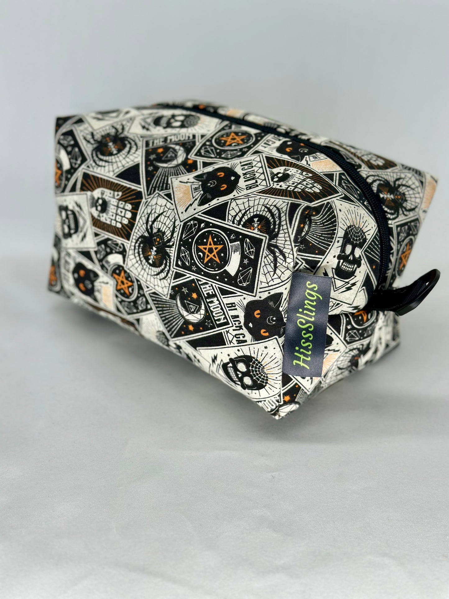 Lg Hiss-Slings On-The-Go Black and Orange Tarot