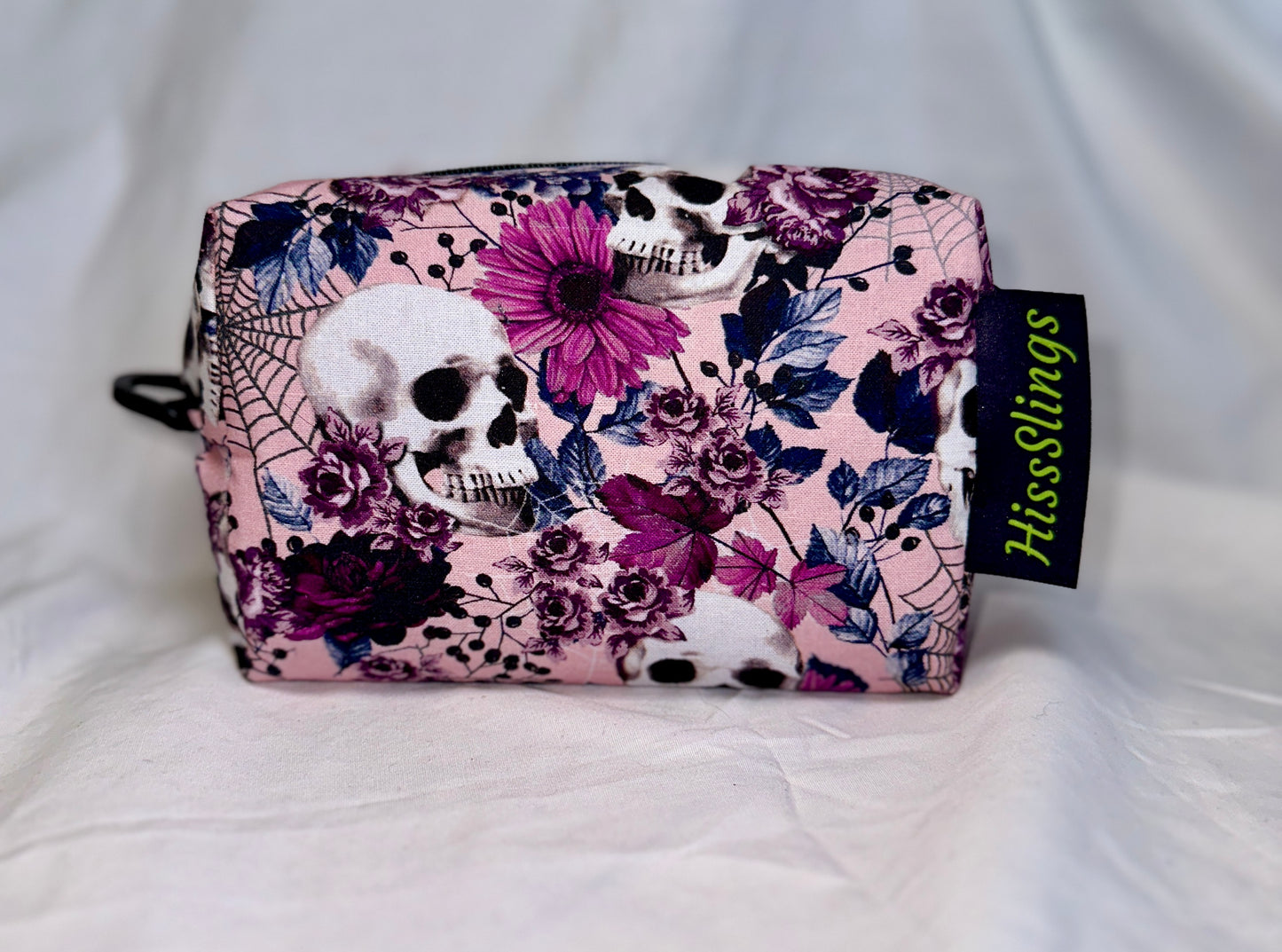 Hiss-Slings On-The-Go Pink Flower and Skull