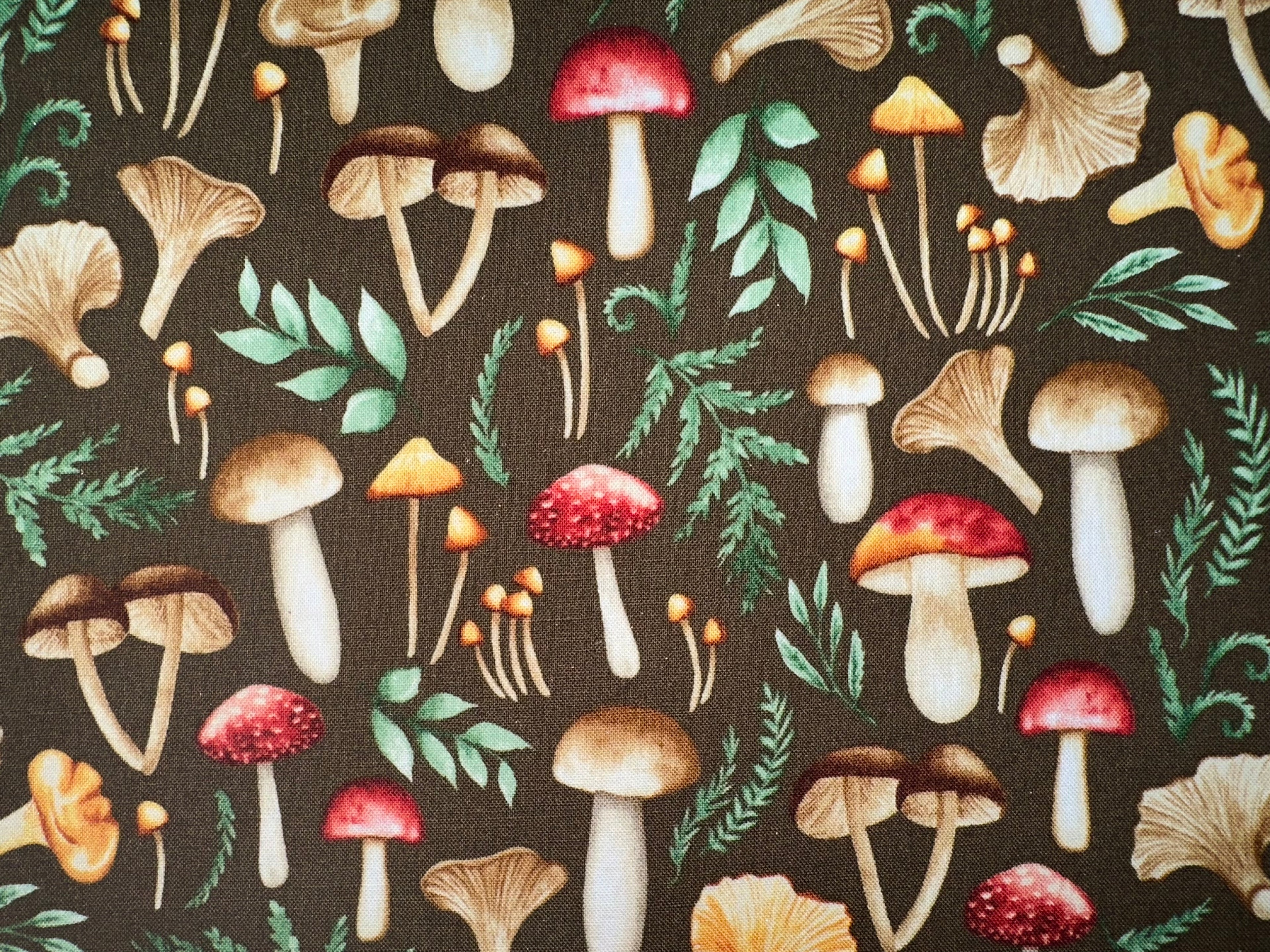 Hiss-Slings On-The-Go Mushrooms and Foliage